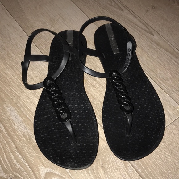ipanema thong sandals